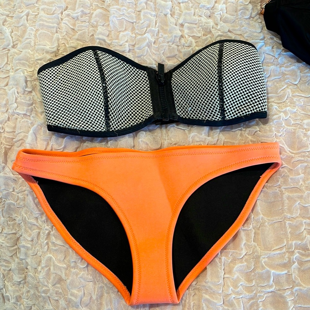 Triangle two piece